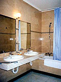 Grand Hotel Ukraine. Bathroom